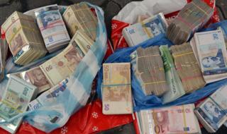 Сиди: Вдигаш голяма сватба, спират ти помощите