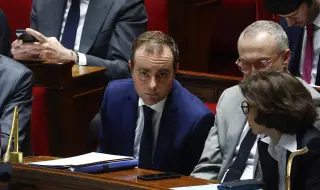 Френските социалисти заплашиха да свалят правителството до понеделник