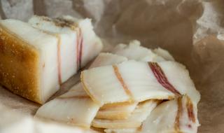 Сланината помага при отслабване?