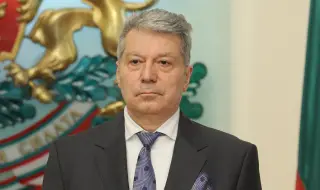 Ректорът на НАТФИЗ заменя Министъра на образованието и науката като лидер на алтернативния университетски синод