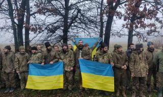 64 украински войници и американец са освободени при размяна на пленници между Украйна и Русия