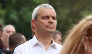 Парламентът спи, а "Възраждане" активно  работят сред народа (СНИМКИ)