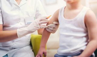 Доставиха първите детски COVID ваксини у нас