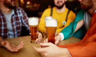 Ирландия вдигна 90-годишна забрана за продажба на алкохол