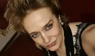 Биляна Петринска навършва 52 г. днес