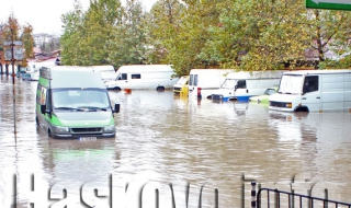 Центърът на Хасково беше наводнен