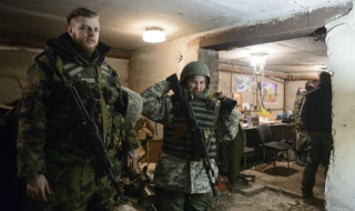 13 украински войници убити при катастрофа в Донбас