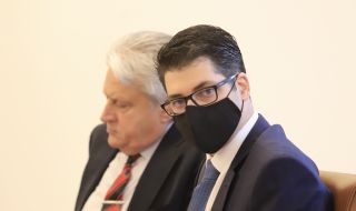 Пеканов отговори на Борисов: Средствата по Плана за възстановяване не са застрашени, лъжа е, че Гърция се къпе в пари