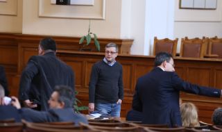 Тома Биков: Управляват ни леваци
