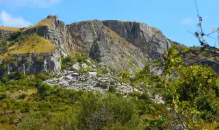 Срути се скалният феномен Столо в Понор планина