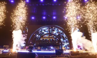 25-тото издание на музикалния фестивал Coachella започна и събра някои от най-известните поп звезди в калифорнийската пустиня