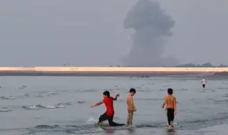 Middle East War Escalates: IRGC Strikes Tankers and US Base in Bahrain, Houthis Attack Saudi Arabia
