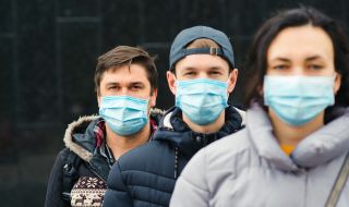 Свикаха спешна среща заради новия щам на коронавируса