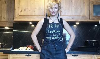 Ирина Тенчева вари буркани по Великден