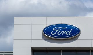 Ford също съкращава прозводството на един от моделите си