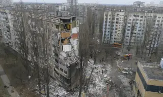 Силни експлозии в Одеса: Градът е атакуван с балистични ракети от Крим