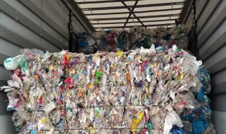 На ГКПП „Лесово“ задържаха камиони с отпадъци от България и още 2 страни