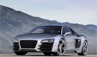 Когато Audi направи дизелов суперкар с V12 и механична трансмисия