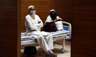 Бангладеш регистрира над 10 000 смъртни случая от началото на пандемията