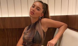 Дъщерята на Джъд Лоу нажежи страстите в мрежата със СНИМКА