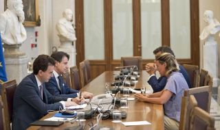 Два ключови вота в парламента решават съдбата на Италия 