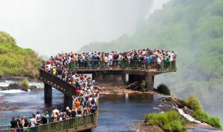 Сектор загуби 332 000 000 000 USD