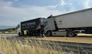 АПИ предупреждава шофьорите да са готови за сняг при пътуване през планините