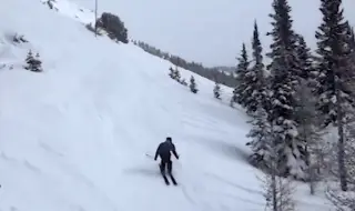 Ужасен инцидент: 17-годишен скиор се удари в лифт (ВИДЕО)