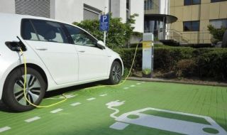 Германия спира да насърчава закупуването на електрически автомобили