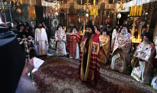 Новият игумен на Зографския манастир бе интронизиран в Атон, държавата засвидетелства подкрепа със символичен дар