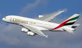 Бъдещето на огромния пътнически самолет Airbus A380 е под въпрос