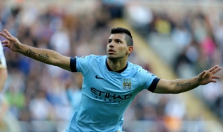 Агуеро поведе Сити към разгром над КПР