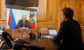 Макрон се обади на Путин по молба на Зеленски