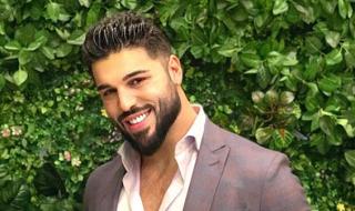 Фики Стораро блесна с нови зъби