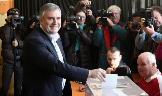 Калфин: Гласувам с надеждата България да върви напред
