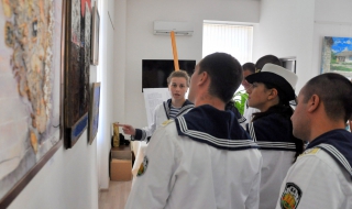 Министър Шаламанов поздрави новите офицери във ВМС