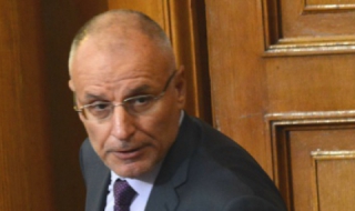 Димитър Радев ще води делегацията ни за срещата на МВФ и Световната банка