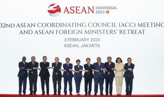 Външните министри от АСЕАН обсъдиха кризата в Мианма 