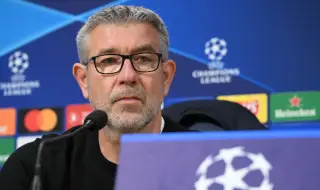 Урс Фишер поема Майнц