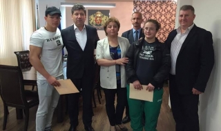 Община „Родопи” подпомогна абитуриенти без родители