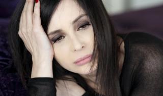 57-годишната Ирина Флорин с чисто гола фотосесия (СНИМКИ)