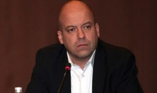 Иво Сиромахов се бъзика с гласувалите за Слави