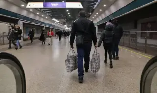 Линия 3 на столичното метро е затворена за денонощие, пуснат е заместващ автобусен транспорт