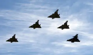 Френските изтребители Mirage 2000 срещу руските орди