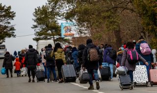 Поток от бежанци на украинско-полската граница