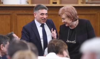 Парламентът не бърза да наложи по-тежки санкции на отсъстващите депутати