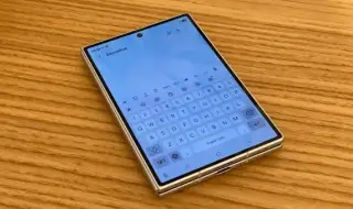 Тествахме Galaxy Z Fold8 - смартфонът, който променя сгъваемите устройства