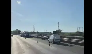Тир се вряза в мантинелата, спирайки в насрещното движение на "Хемус"