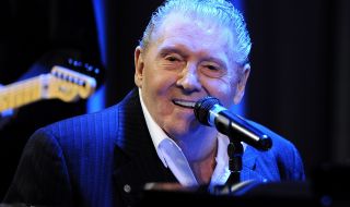 Джери Лий Люис поднови брачните си обети със 7-та си съпруга (СНИМКА)