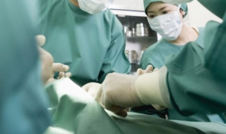 72-годишен китаец смени пола си, за да стане баба